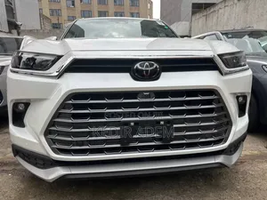 New Toyota Grand Highlander Hybrid 2025 White