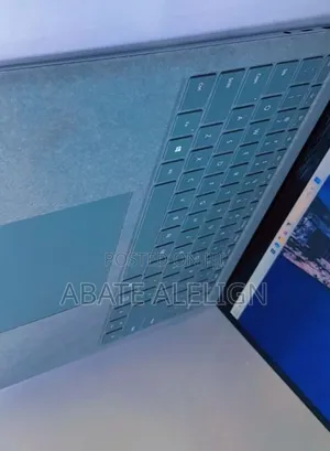 New Laptop Microsoft Surface 16GB Intel Core I7 SSD 512GB