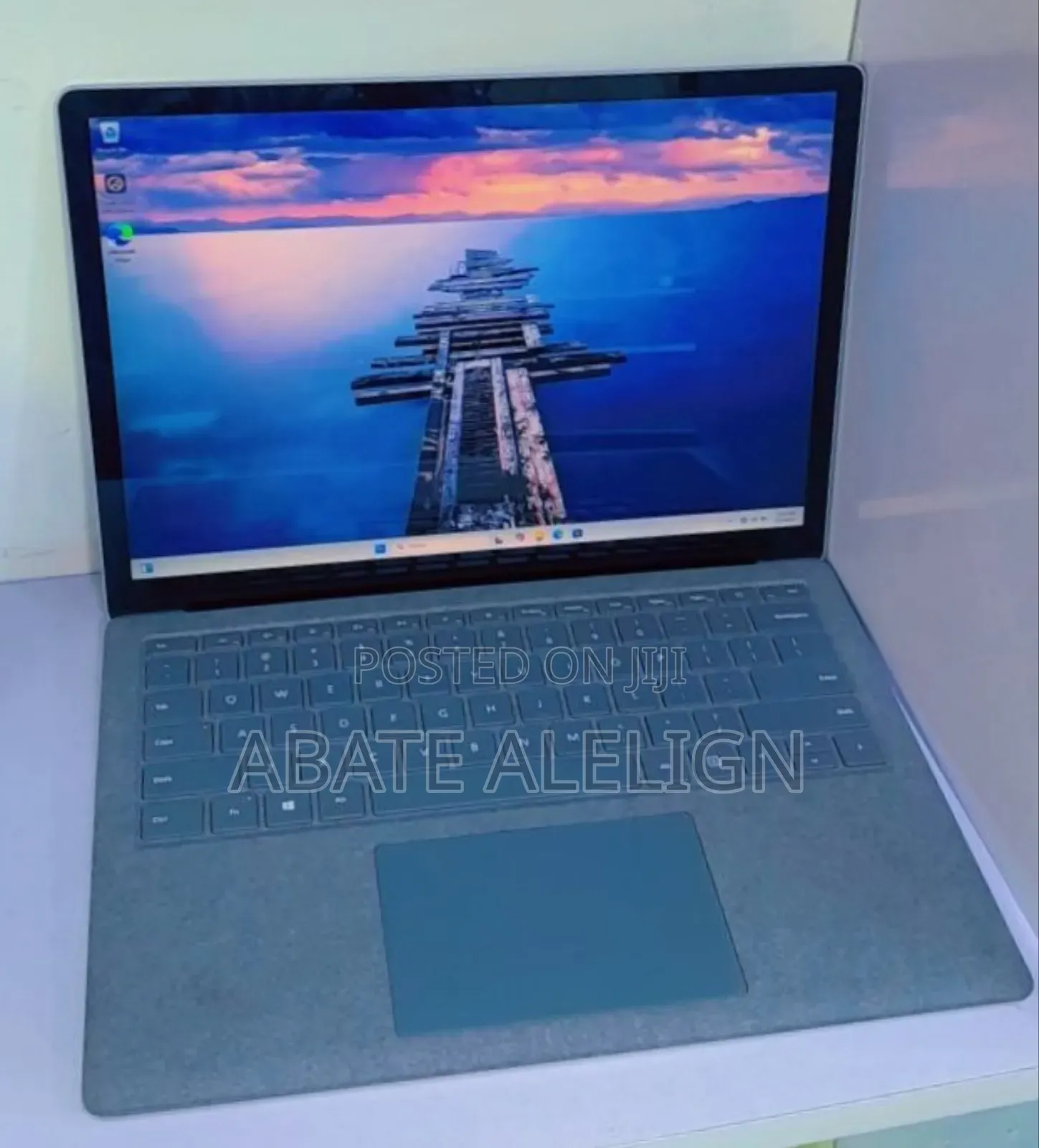 New Laptop Microsoft Surface 16GB Intel Core I7 SSD 512GB