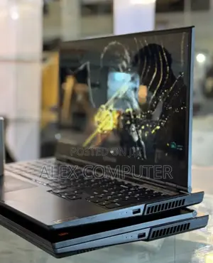 New Laptop Lenovo 16GB AMD Ryzen 7 SSD 512GB