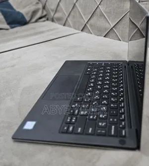 New Laptop Dell XPS 13 8GB Intel Core I5 SSD 512GB