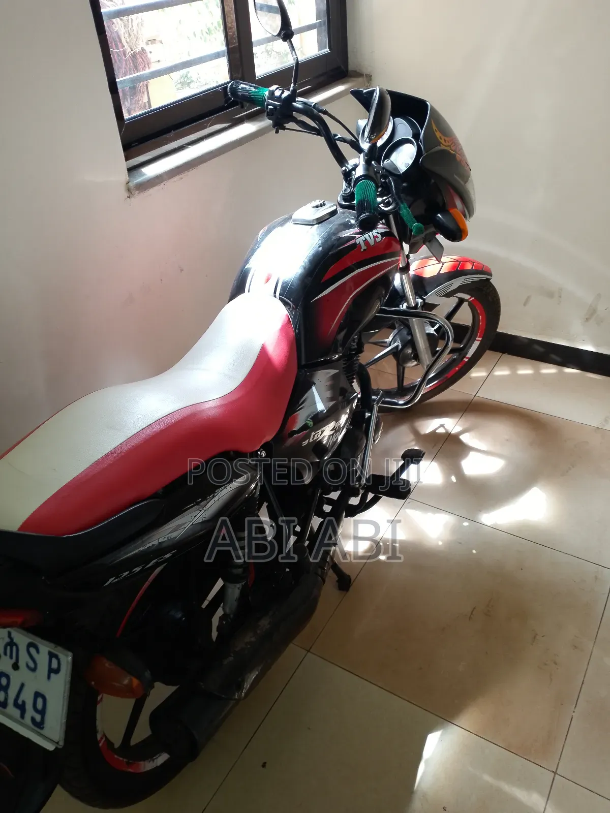 TVS HLX 125 2014 Black