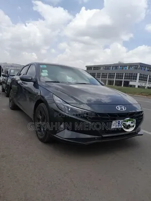 Photo - Hyundai Elantra 2021 Gray