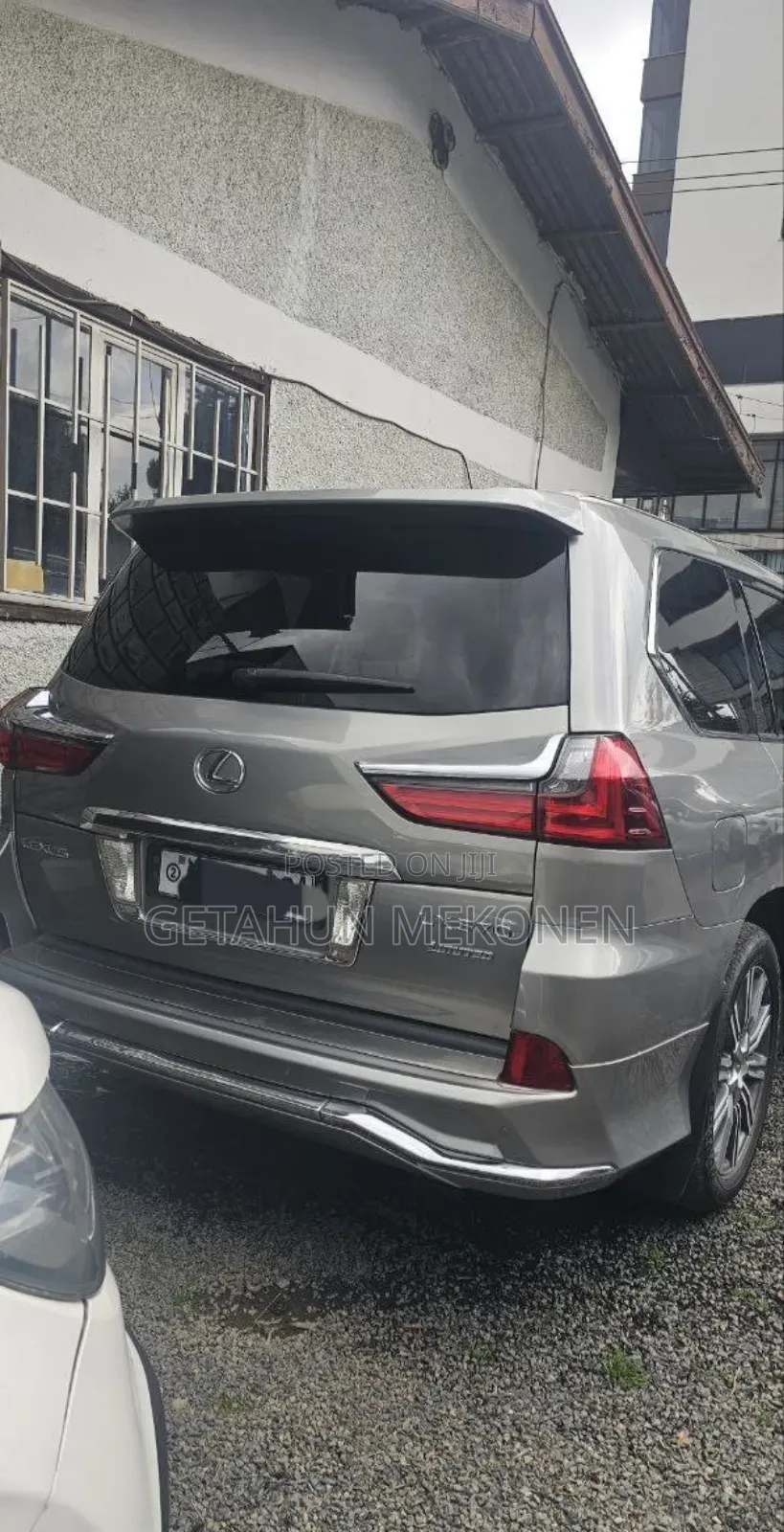 Lexus LX 2017 Silver
