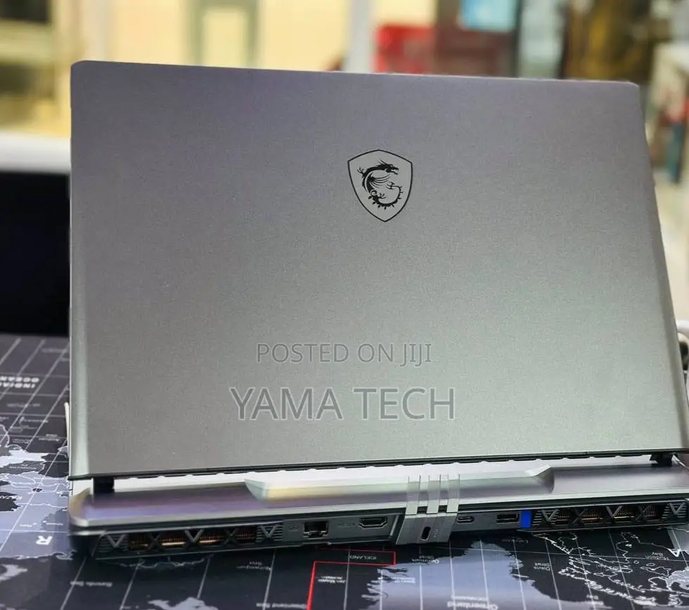 New Laptop MSI Vector 16 HX AI A2XWIG 16GB Intel Core I9 SSD 512GB