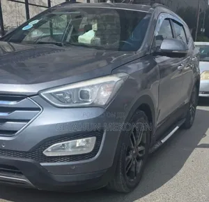 Hyundai Santa Fe 2016 Gray