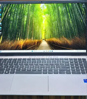 New Laptop Dell Inspiron 15 16GB Intel Core I7 SSD 512GB