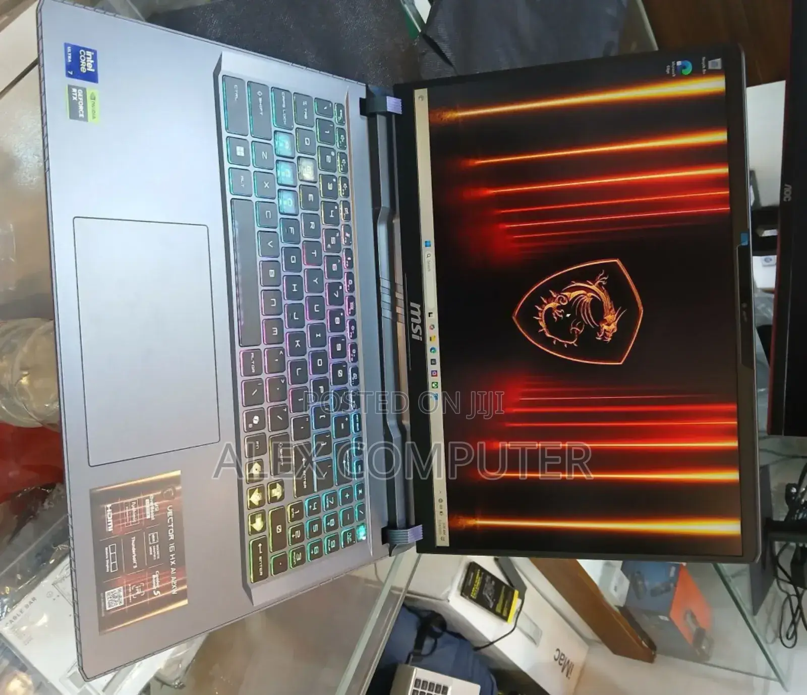 New Laptop MSI Vector 17 HX AI A2XWJG 16GB Intel Core Ultra 7 SSD 1T