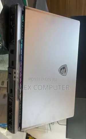 New Laptop MSI Vector 17 HX AI A2XWJG 16GB Intel Core Ultra 7 SSD 1T