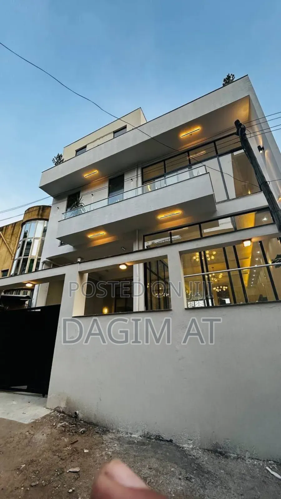 Furnished 5bdrm Villa in Yeka for sale