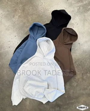 “Design Your Vibe – Custom Hoodies That Speak Your Style