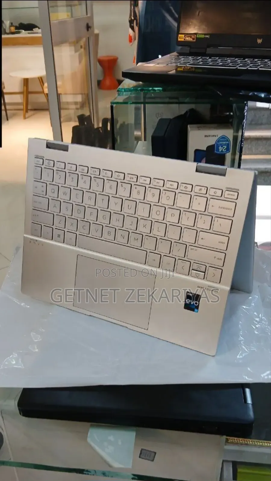 New Laptop HP Envy X360 8GB Intel Core I7 SSD 512GB