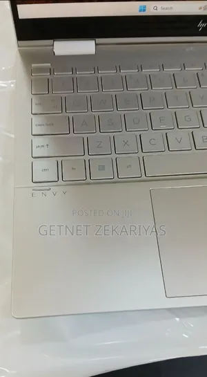 New Laptop HP Envy X360 8GB Intel Core I7 SSD 512GB
