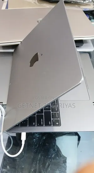 New Laptop Apple MacBook Air 2023 M2 8GB Apple M2 SSD 256GB