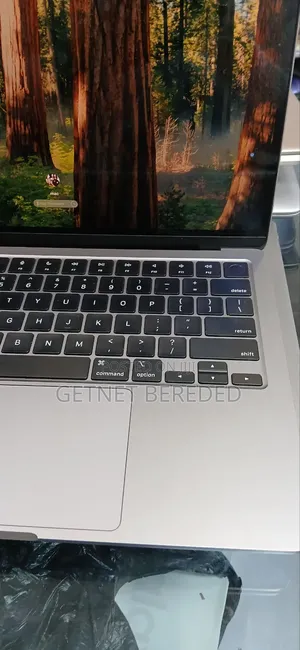 Photo - New Laptop Apple MacBook Air 2022 M2 8GB Apple M2 SSD 256GB