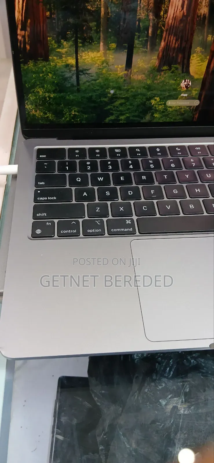 New Laptop Apple MacBook Air 2022 M2 8GB Apple M2 SSD 256GB