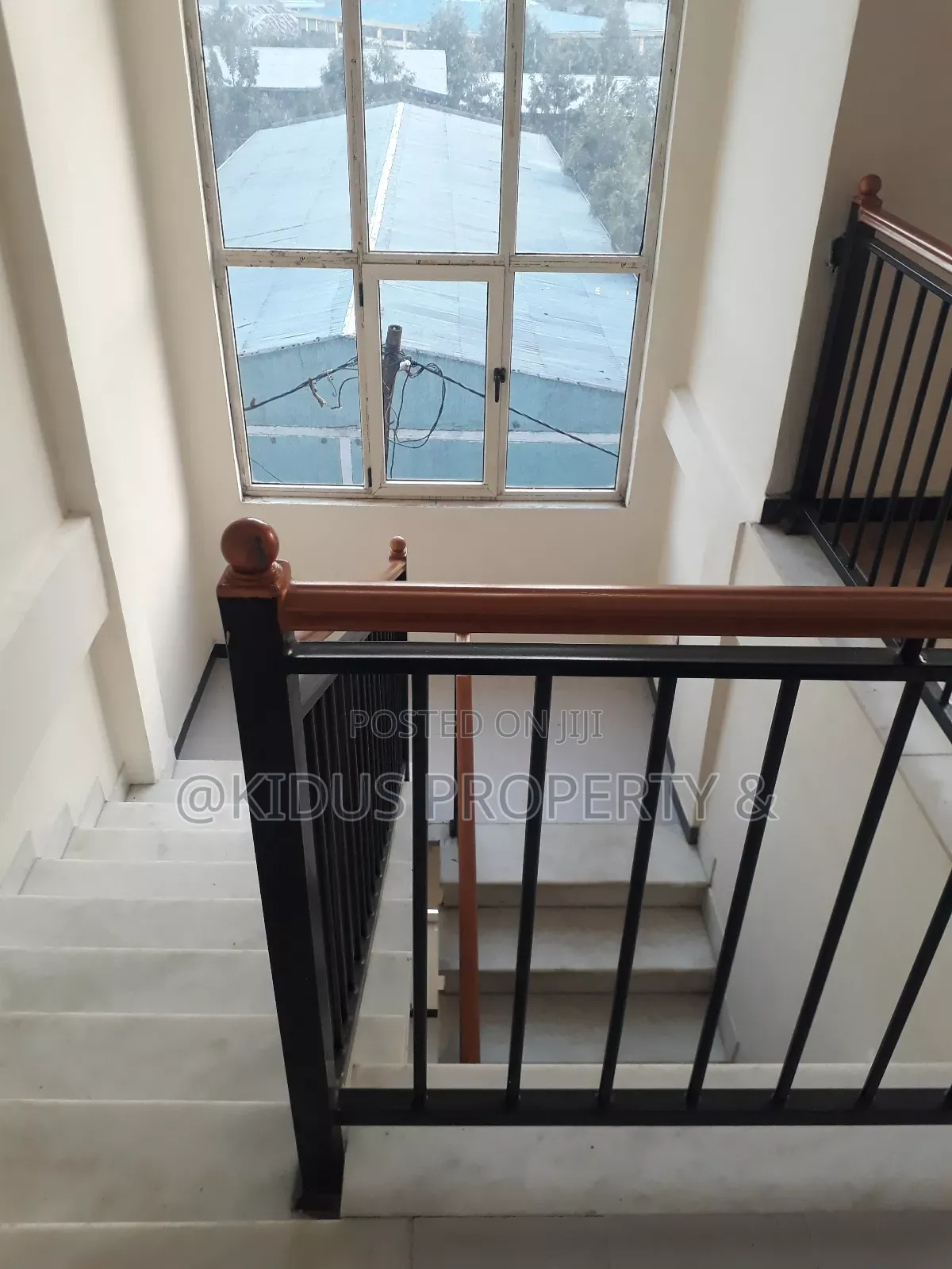 6bdrm House in Jemo 1, Nifas Silk-Lafto for rent