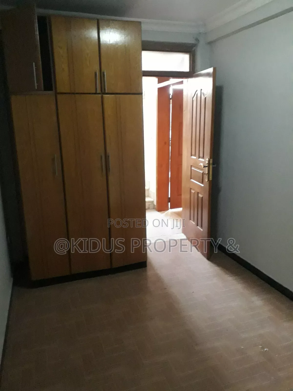 6bdrm House in Jemo 1, Nifas Silk-Lafto for rent