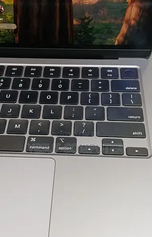 New Laptop Apple MacBook Air 2022 M2 8GB Apple M2 SSD 256GB