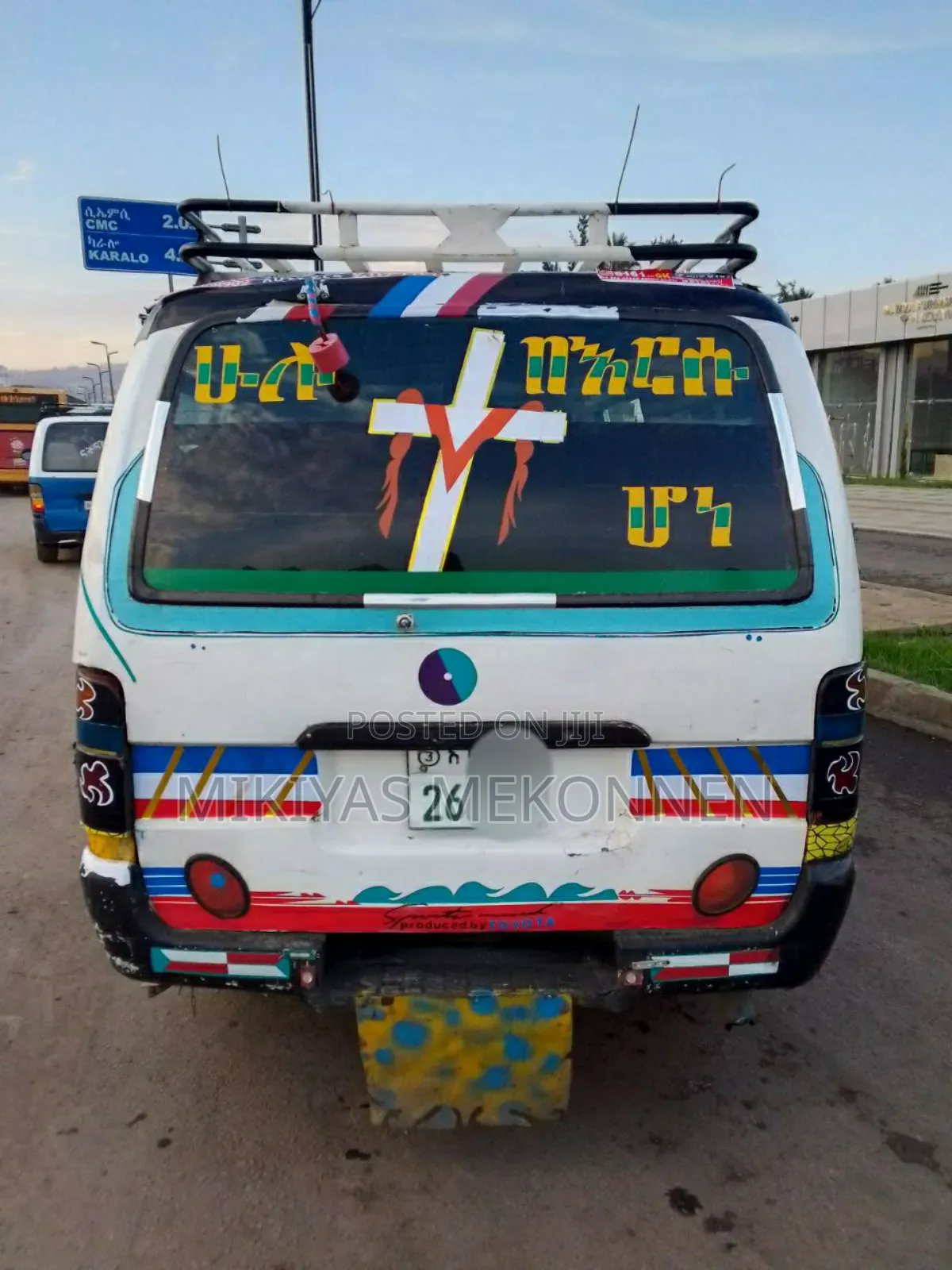 Toyota HiAce 2002 White