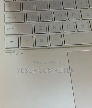 New Laptop HP Envy X360 8GB Intel Core I7 SSD 512GB