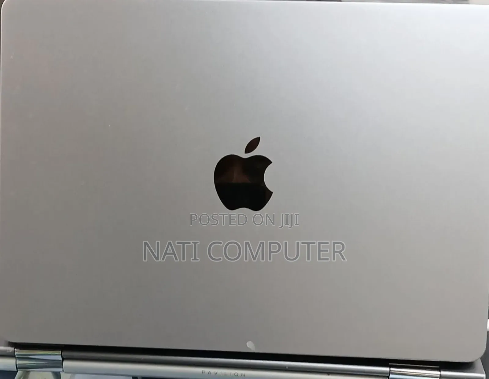 New Laptop Apple MacBook Air 2022 M2 8GB Intel Core i5 SSD 256GB