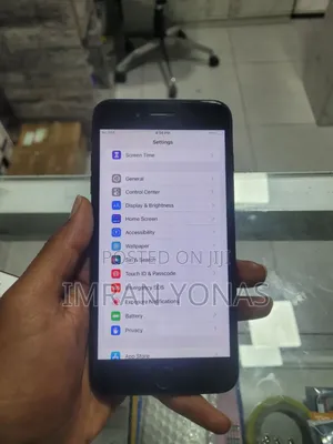 Apple iPhone 7 Plus 32 GB Black