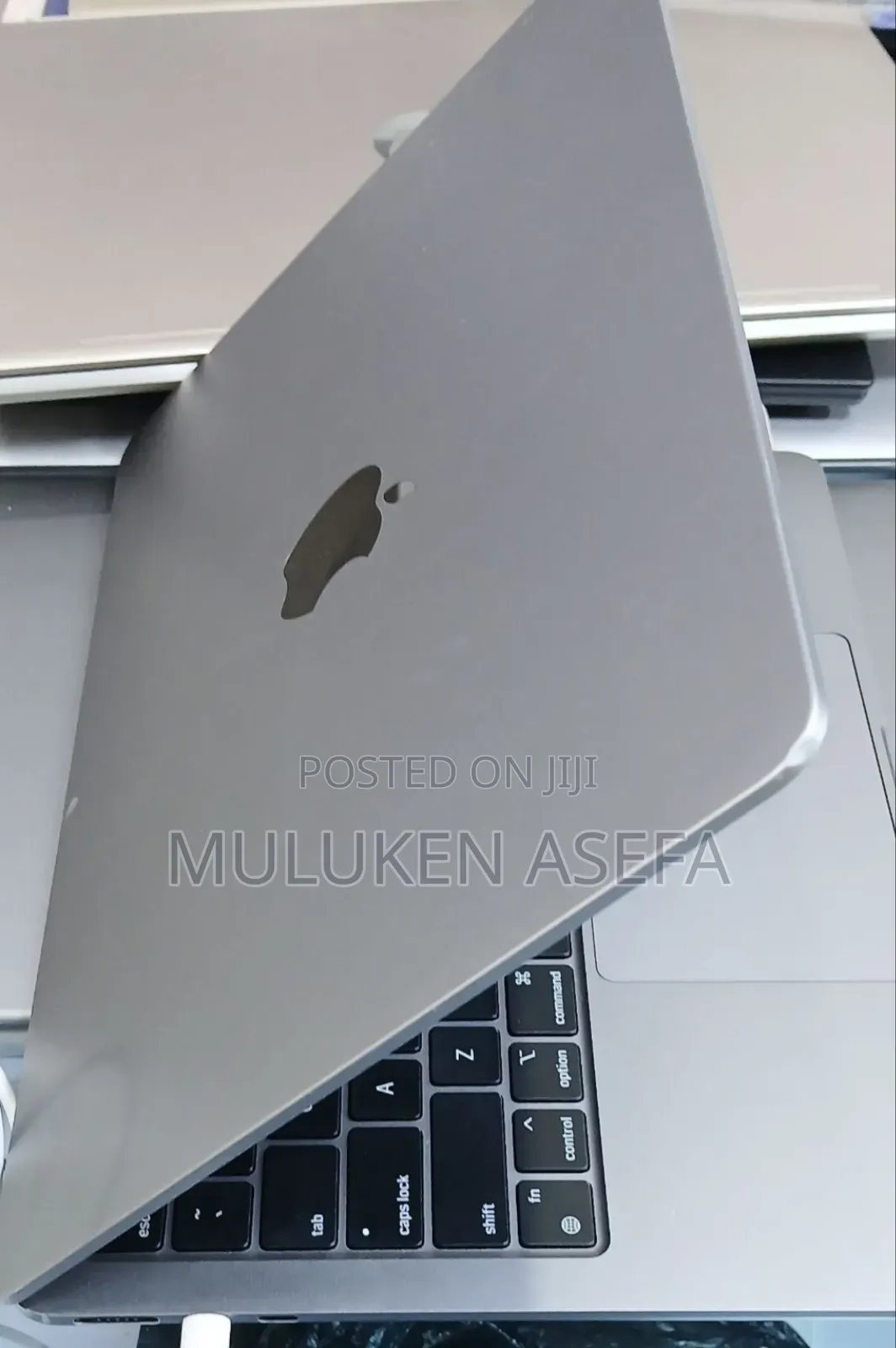 New Laptop Apple MacBook Air 2022 M2 8GB Intel Core M2 SSD 256GB