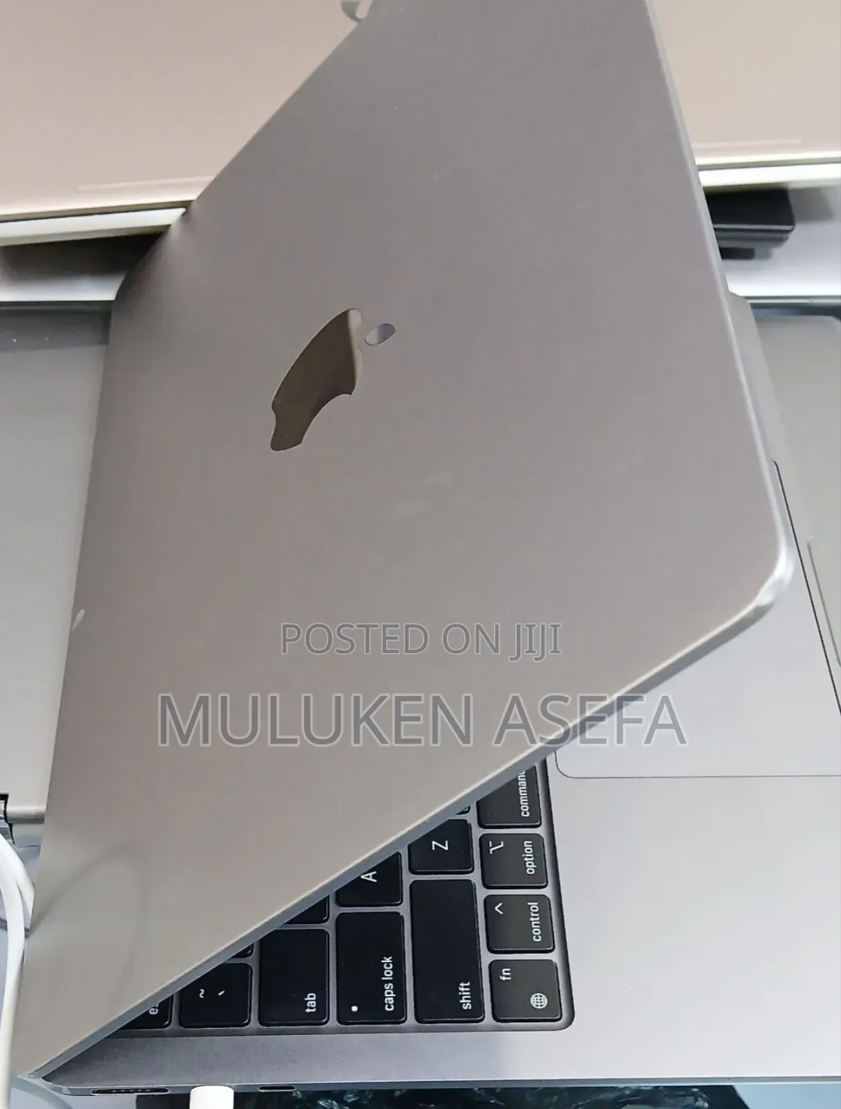 New Laptop Apple MacBook Air 2022 M2 8GB Intel Core M2 SSD 256GB