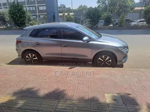 BYD E2 43 kWh 94 hp FWD 2024 Gray