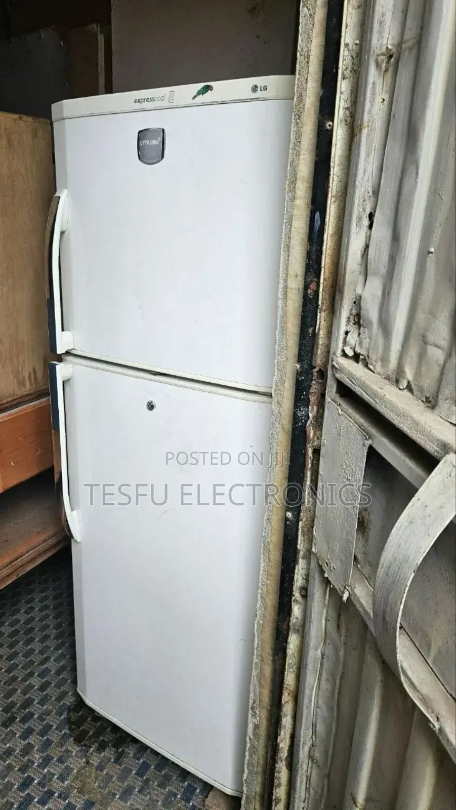 Refrigerator