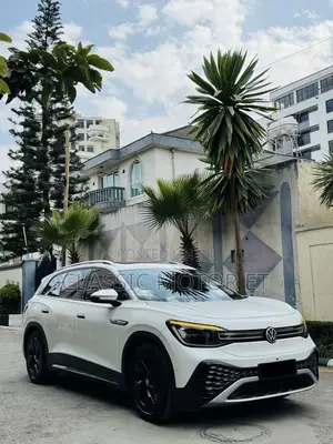 Photo - Volkswagen ID.6 2023 White