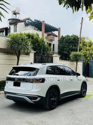 Volkswagen ID.6 2023 White