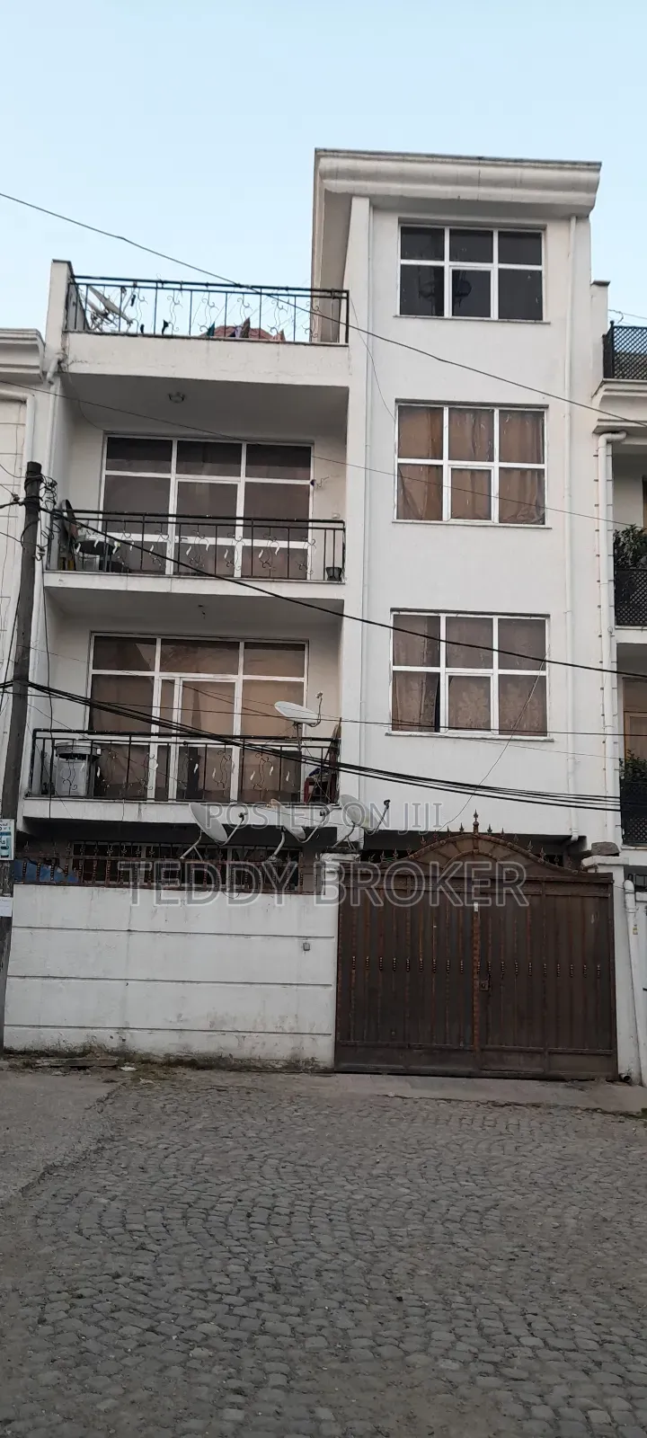 8bdrm House in Haile Garment, Nifas Silk-Lafto for sale