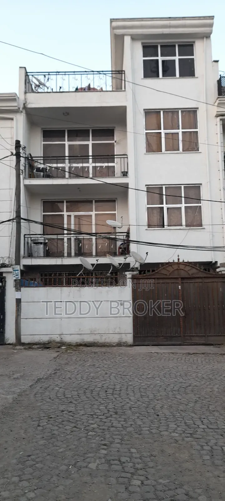 8bdrm House in Haile Garment, Nifas Silk-Lafto for sale