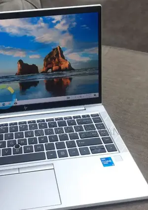 New Laptop HP EliteBook 840 G8 16GB Intel Core I5 SSD 512GB