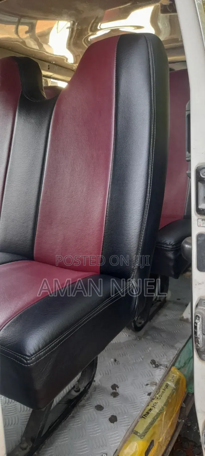 Toyota Grand HiAce 2001 White