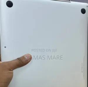 Photo - New Laptop Apple MacBook Pro 2019 32GB Intel Core I9 SSD 512GB