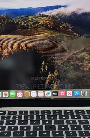 New Laptop Apple MacBook Pro 2024 M3 14-Inch 8GB Apple M3 Pro SSD 512GB