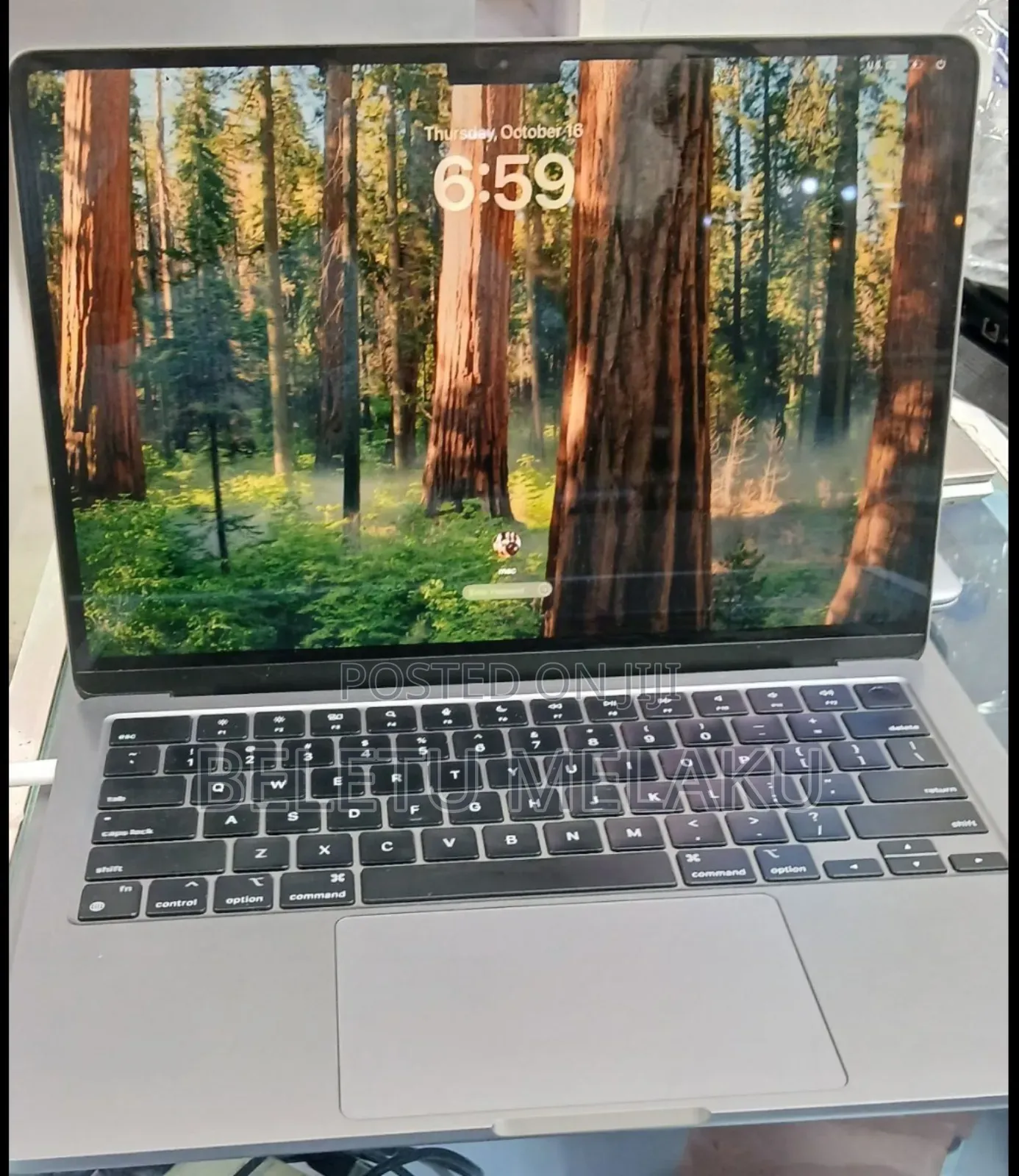 New Laptop Apple MacBook Air 2022 M2 8GB Apple M2 SSD 256GB