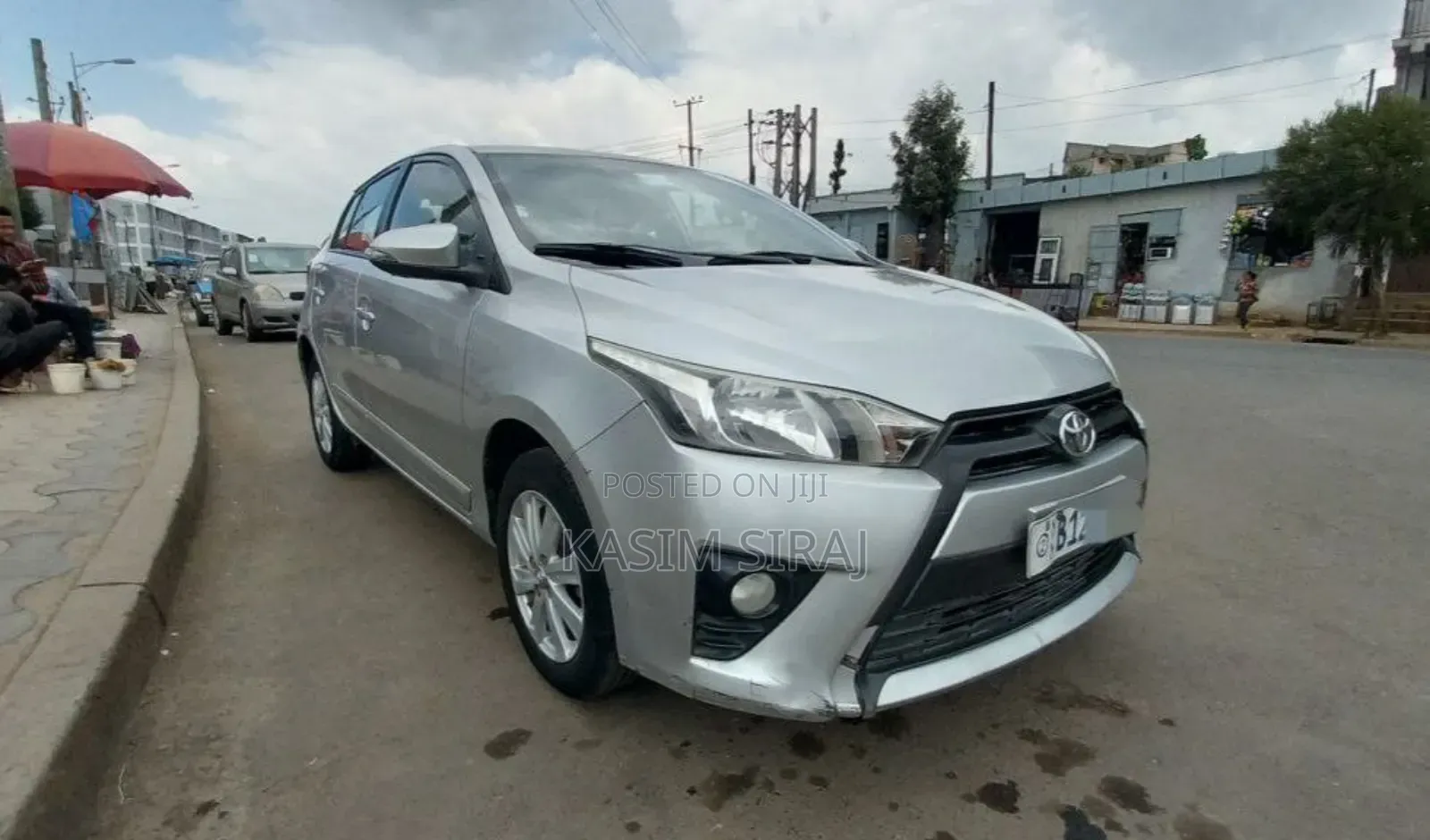 Toyota Yaris L Hatchback 5dr 2017 Silver