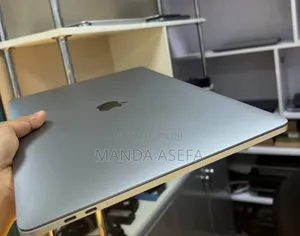 New Laptop Apple MacBook Pro 2019 32GB Intel Core I9 SSD 512GB