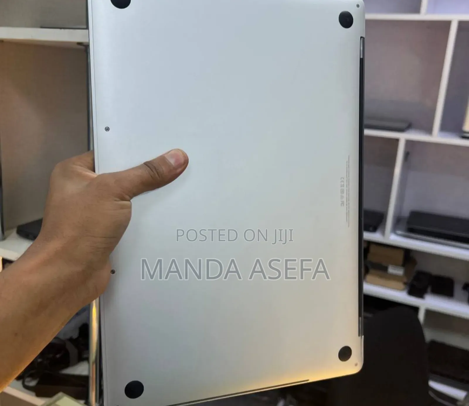 New Laptop Apple MacBook Pro 2019 32GB Intel Core I9 SSD 512GB