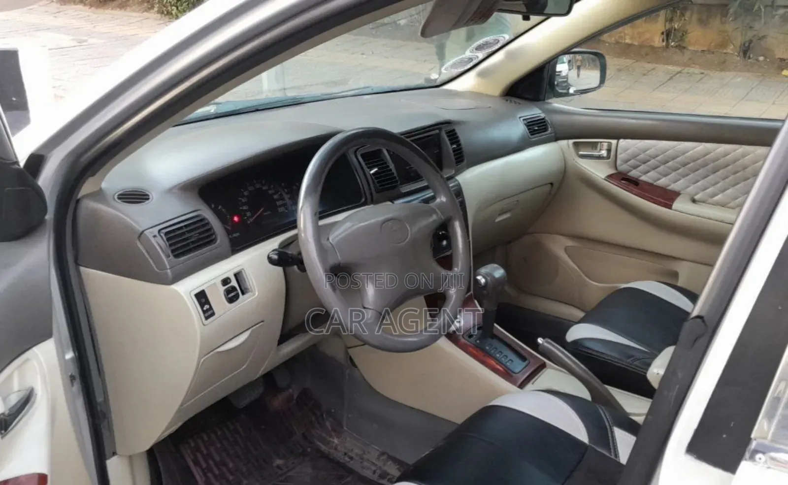 Toyota Corolla 2002 White