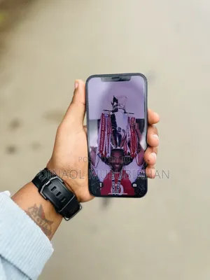 Photo - Apple iPhone 12 128 GB Black