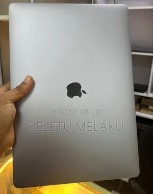 New Laptop Apple MacBook Pro 2019 32GB Intel Core I9 SSD 512GB