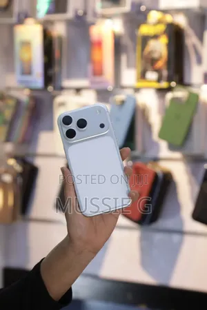 Photo - New Apple iPhone 17 Pro Max 512 GB Silver