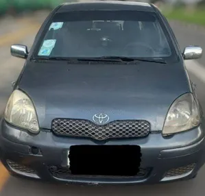 Photo - Toyota Yaris 1.0 2004 Silver