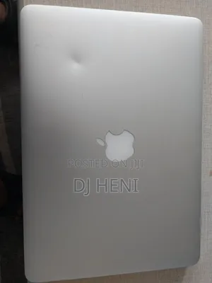 Photo - Laptop Apple MacBook Pro 2015 8GB SSD 128GB