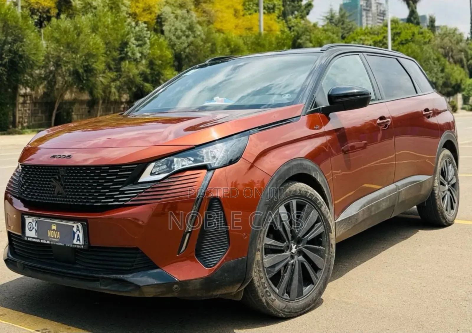 Peugeot 5008 2022 Brown